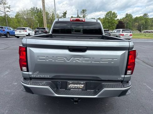 Used 2023 Chevrolet Colorado LT w/ LT Convenience Package II AWD/4WD image 9