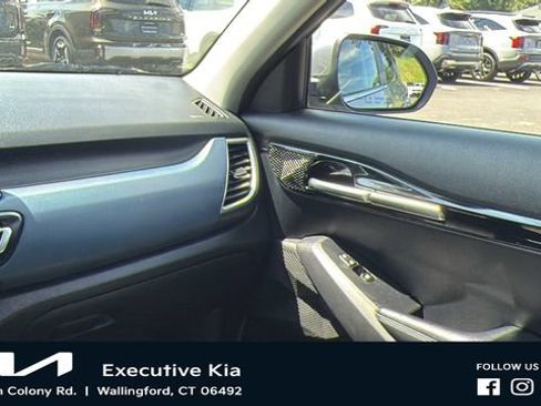 Used 2021 Kia Seltos S AWD/4WD image 24