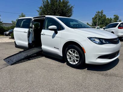Used 2022 Chrysler Voyager LX