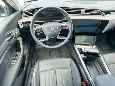 Used 2024 Audi Q8 e-tron Premium Plus w/ Premium Plus Package AWD/4WD image 15