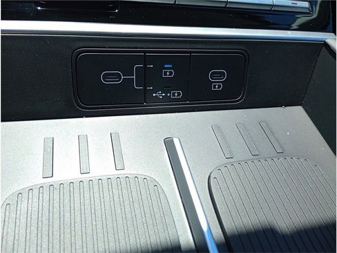 Used 2024 Hyundai Santa Fe SE image 22