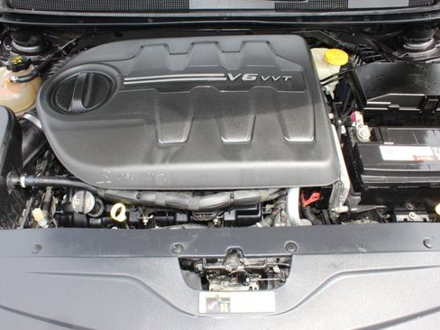 Used 2016 Chrysler 200 S AWD/4WD image 30