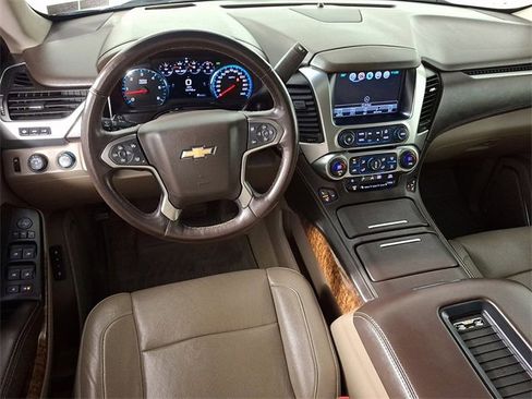 Used 2017 Chevrolet Tahoe Premier image 2