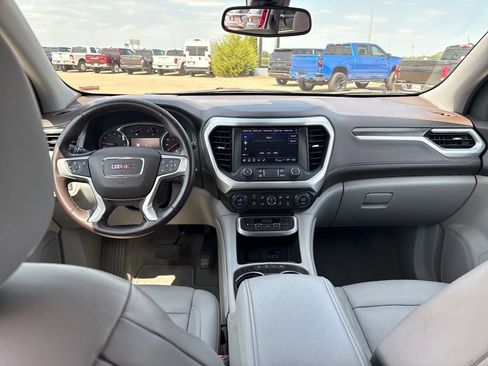 Used 2023 GMC Acadia SLT image 18