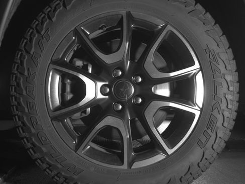 Used 2025 Jeep Compass Trailhawk image 12