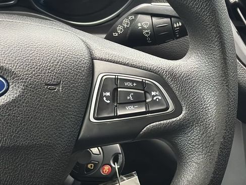 Used 2018 Ford Escape SE FWD image 20