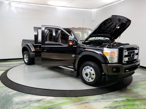 Used 2015 Ford F450 King Ranch w/ King Ranch Chrome Package image 10