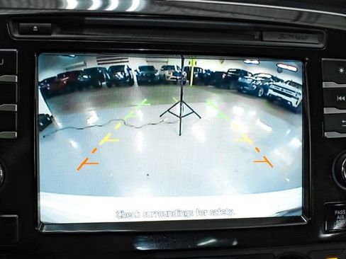 Used 2016 Nissan Maxima SR image 23