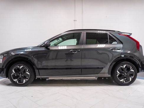 Used 2024 Kia Niro Wind FWD image 32