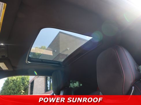 Used 2019 Chevrolet Camaro ZL1 RWD image 30