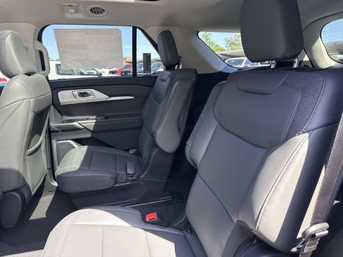 New 2026 Ford Explorer Active w/ Active Comfort Package AWD/4WD image 23