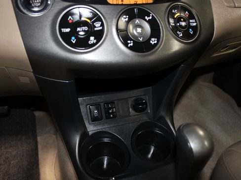Used 2010 Toyota RAV4 Limited FWD image 15