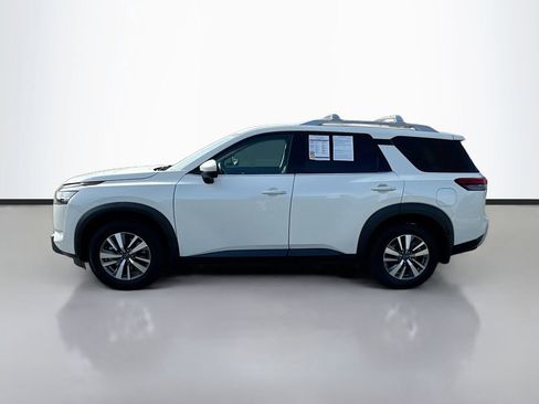 Used 2024 Nissan Pathfinder SL image 4