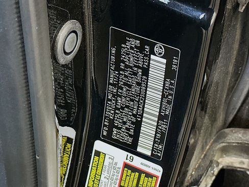 Used 2025 Toyota Camry LE image 12