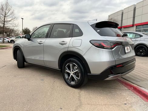 Used 2025 Honda HR-V EX-L image 8