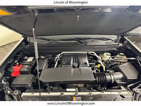 Used 2025 Chevrolet Colorado Z71 AWD/4WD image 26
