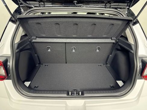 New 2026 Hyundai Venue SEL FWD image 39