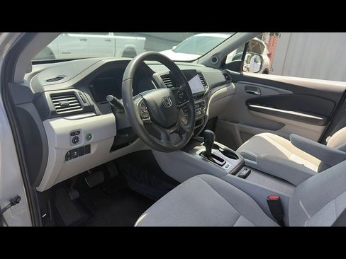 Used 2020 Honda Pilot EX image 6