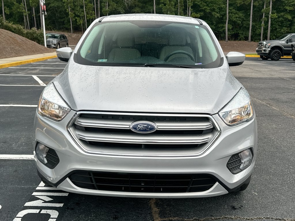 Used 2017 Ford Escape SE w/ SE Cold Weather Package AWD/4WD image 5