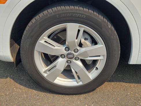 Used 2019 Audi Q5 2.0T Premium w/ Convenience Package AWD/4WD image 32