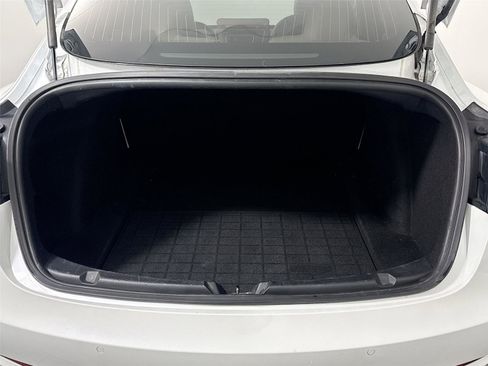 Used 2019 Tesla Model 3 Performance image 21