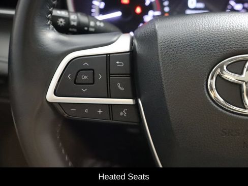 Used 2023 Toyota Highlander XLE FWD image 8