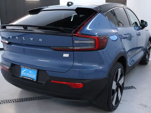 Used 2022 Volvo C40 P8 Recharge Ultimate image 7