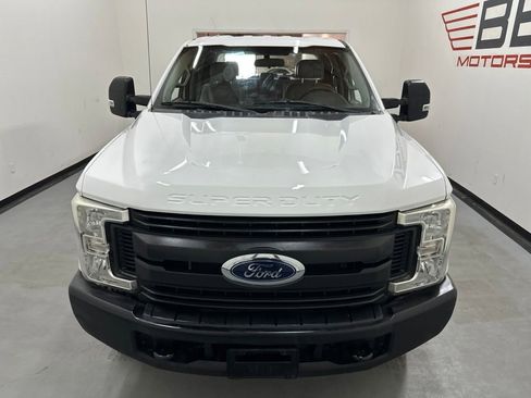 Used 2017 Ford F250 XL w/ Power Equipment Group AWD/4WD image 3