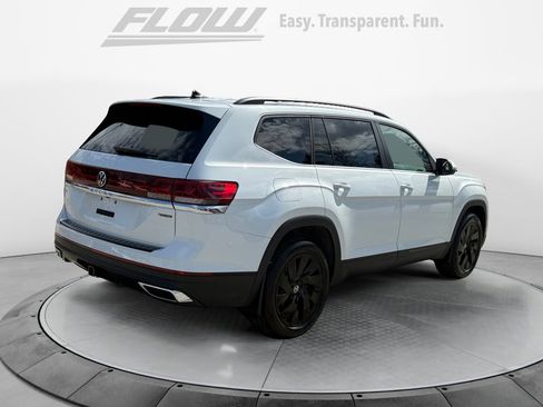 New 2026 Volkswagen Atlas SE image 7