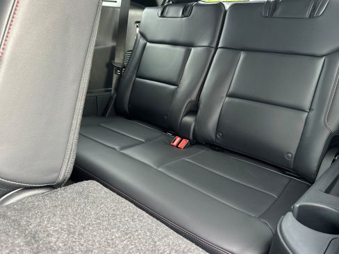 New 2026 Ford Explorer ST-Line w/ ST-Line Street Pack image 16