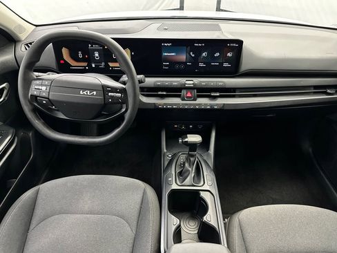 Used 2025 Kia K4 FWD image 18