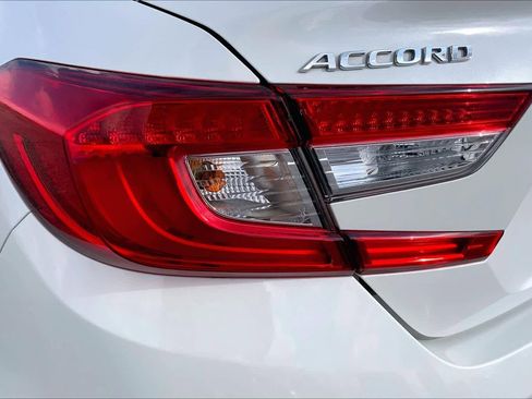 Used 2021 Honda Accord Touring image 28
