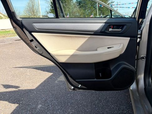 Used 2015 Subaru Legacy 2.5i Premium w/ Moonroof Package image 12