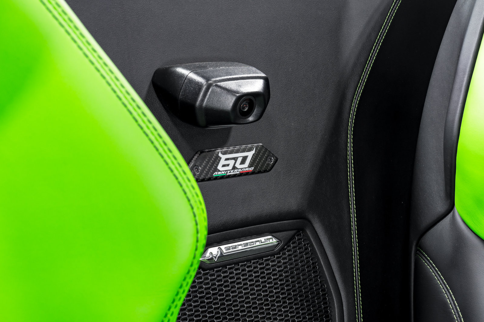 Used 2023 Lamborghini Huracan EVO RWD image 30