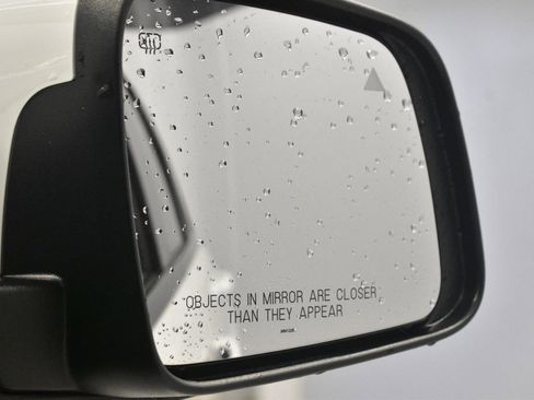 Used 2021 Jeep Grand Cherokee Altitude image 38