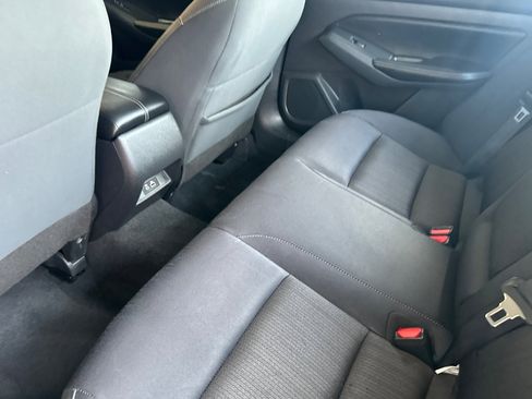 Used 2025 Nissan Altima 2.5 SV FWD image 12