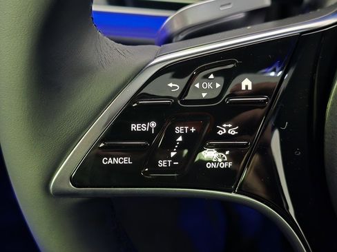 New 2026 Mercedes-Benz E 350 4MATIC Sedan image 17