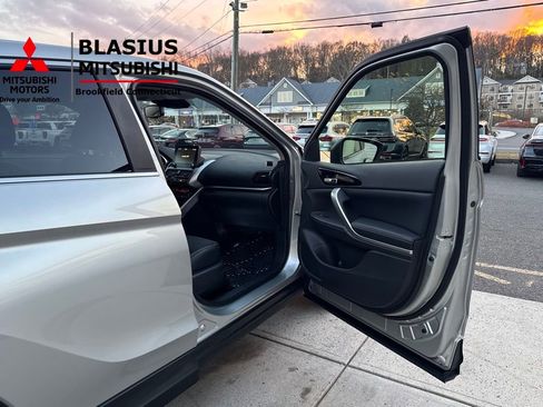 Used 2023 Mitsubishi Eclipse Cross SE image 16
