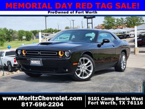 Used 2022 Dodge Challenger GT AWD/4WD image 1