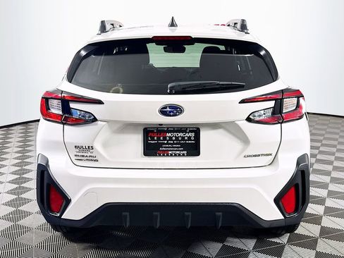 Used 2025 Subaru Crosstrek 2.0i Premium image 6