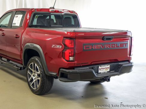 Used 2023 Chevrolet Colorado Z71 w/ Z71 Convenience Package 2 AWD/4WD image 7