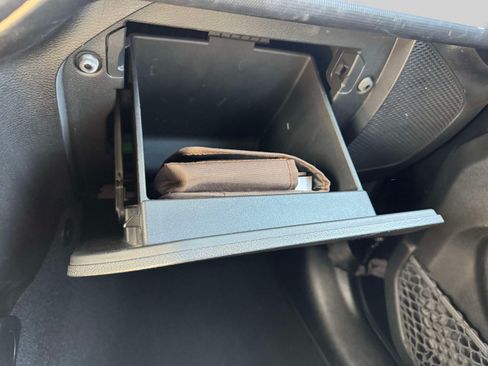 Used 2018 Jeep Wrangler Sport AWD/4WD image 30