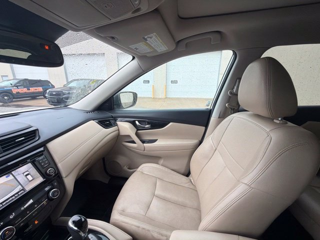 Used 2017 Nissan Rogue SL w/ SL Premium Package AWD/4WD image 27