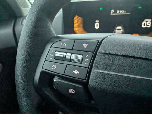 Used 2025 Kia K4 LXS image 17