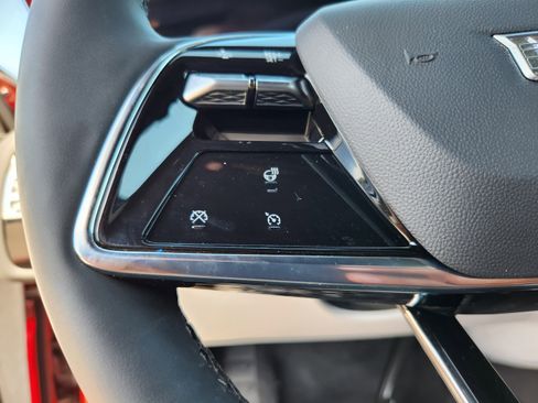 New 2025 Cadillac Lyriq Sport RWD image 32
