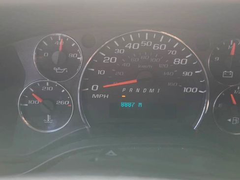 Used 2017 Chevrolet Express 3500 Extended RWD image 40