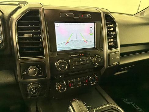 Used 2018 Ford F150 XLT w/ Equipment Group 302A Luxury AWD/4WD image 15