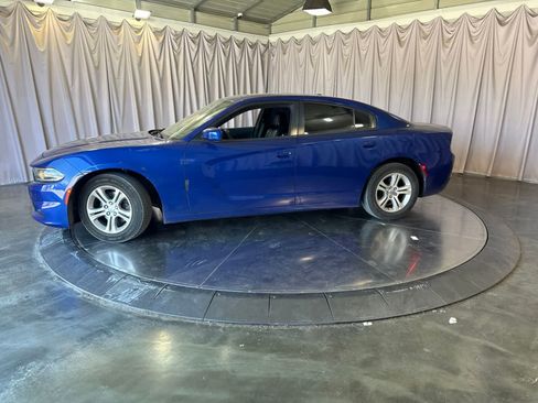 Used 2020 Dodge Charger SXT w/ Leather Interior Group RWD image 8
