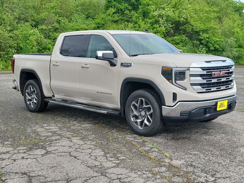 New 2026 GMC Sierra 1500 SLE w/ Preferred Package AWD/4WD image 9