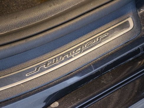 Used 2020 Kia Stinger GT1 image 35